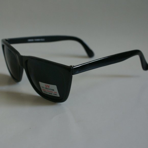 NWT Vintage Sporty Racer style Nylon frame / Super Dark smoke lens Sunglasses - Picture 2 of 5